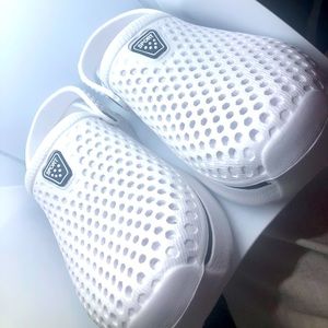 Brand New unisex Sandals /crocs